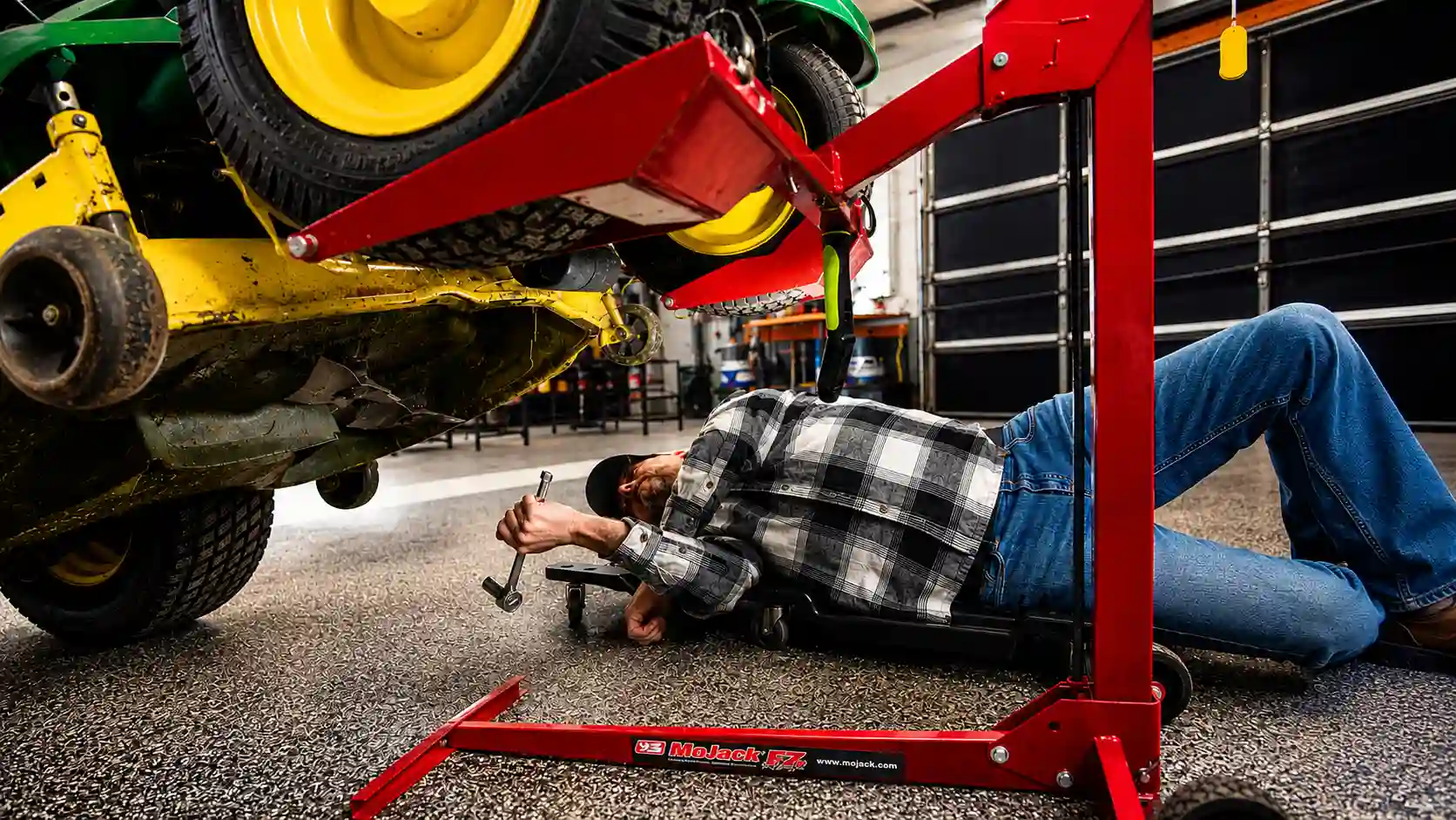 Common Lawn Mower Problems and the Parts You Need to Fix Them